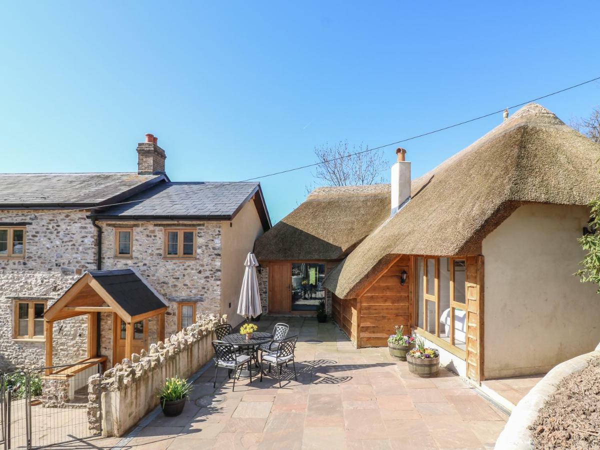 The Old Smithy Villa Honiton Exteriör bild